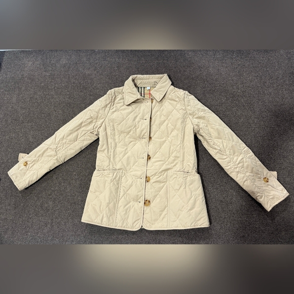 Burberry Women's Quilted Jacket - Picture 1 of 16